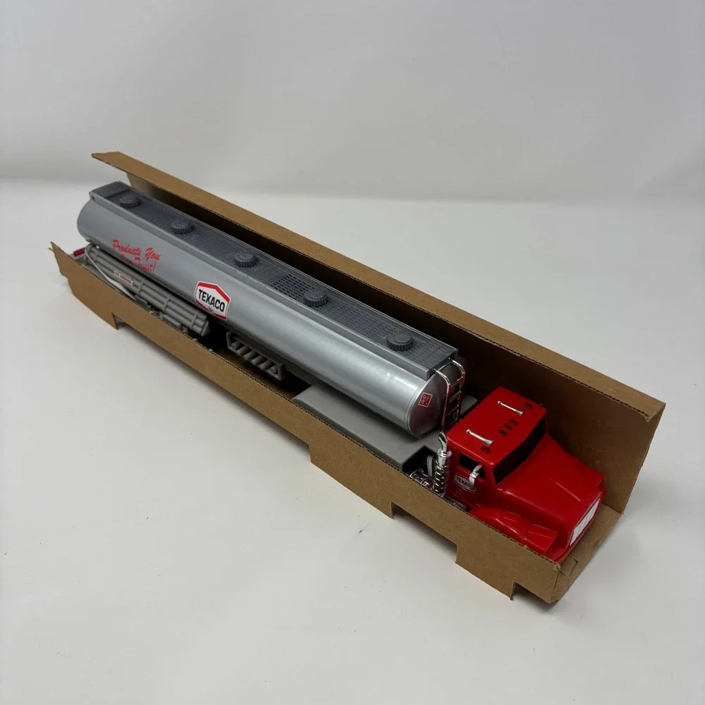 1975 Texaco Toy Tanker Truck 1995 Edition Lights and Sounds Vintage Collectible